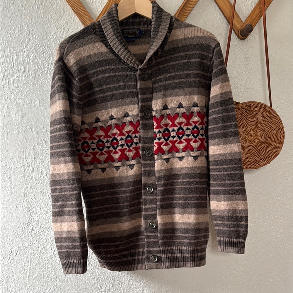 Pendleton Men's Brown Patterned Sweater